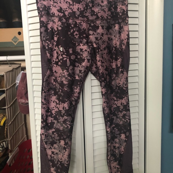 Under Armour Purple leggings with mesh large - Picture 7 of 7